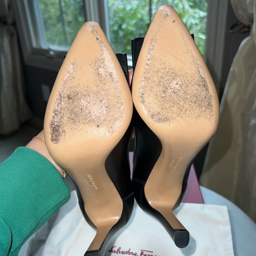 Salvatore Ferragamo Edina Heels - Picture 5 of 9